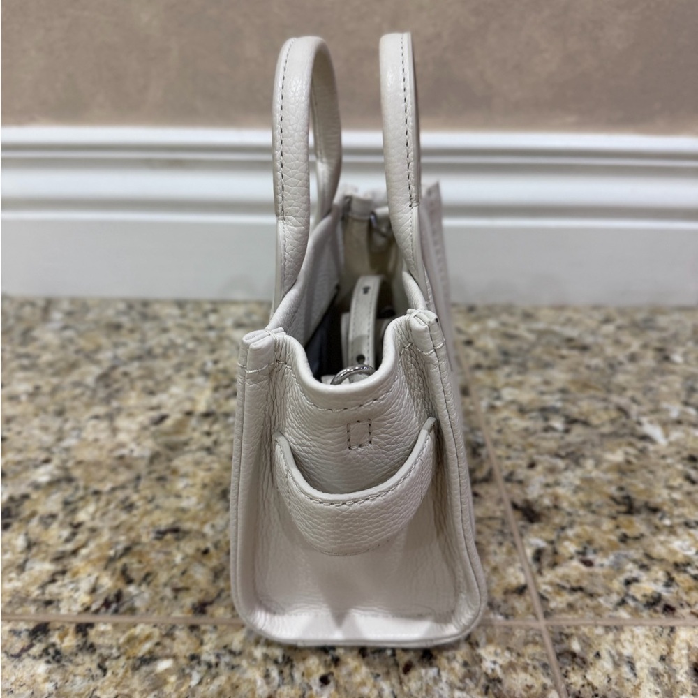 Marc Jacobs Women's Mini White Tote Bag. Brand new! - Picture 6 of 7